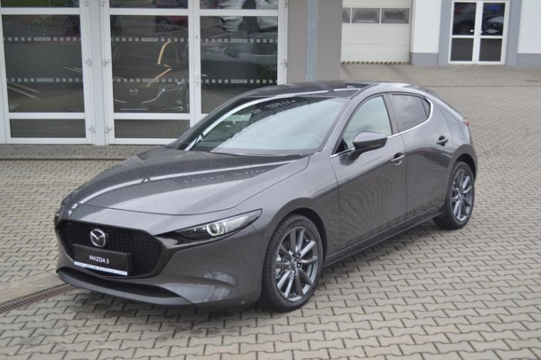 Mazda 3, Skyactiv G122, barva šedá