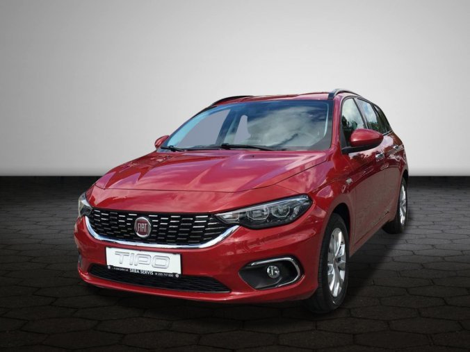Fiat Tipo, ITALIA EXTRA 1.6 MultiJet 120k E6D, barva červená