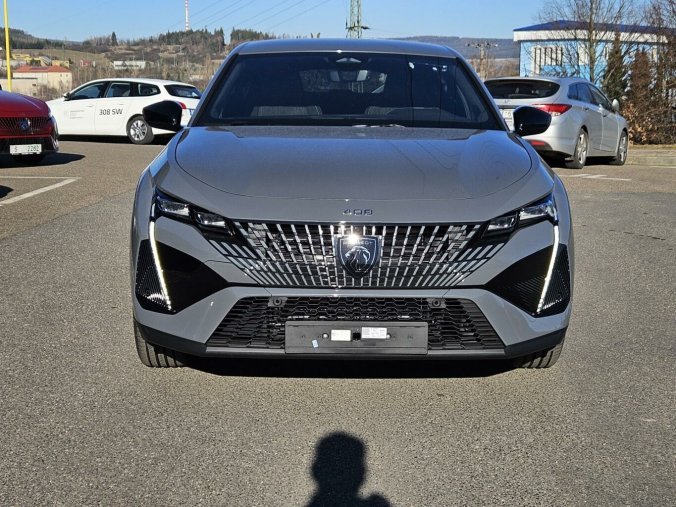 Peugeot 408, Peugeot 408 GT Hybrid 145 e-DCS6, barva šedá