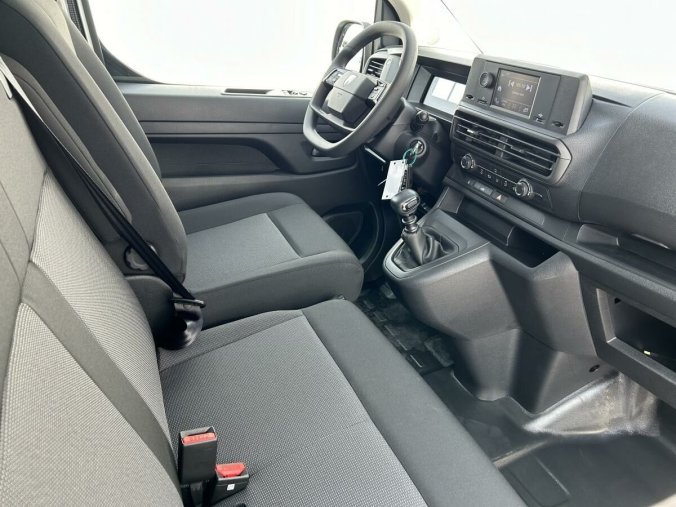 Peugeot Expert, Peugeot Expert Furgon L2 2.0 BlueHDi 145 MT, barva bílá
