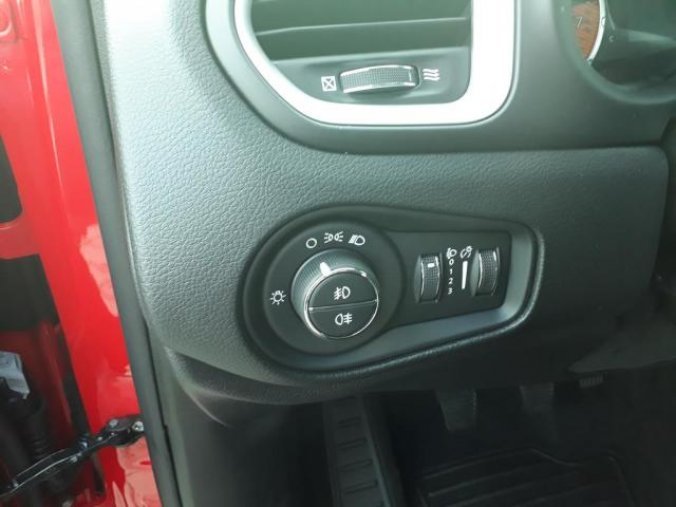 Jeep Renegade, 1,0 120 PS Longitude AKCE!, barva červená