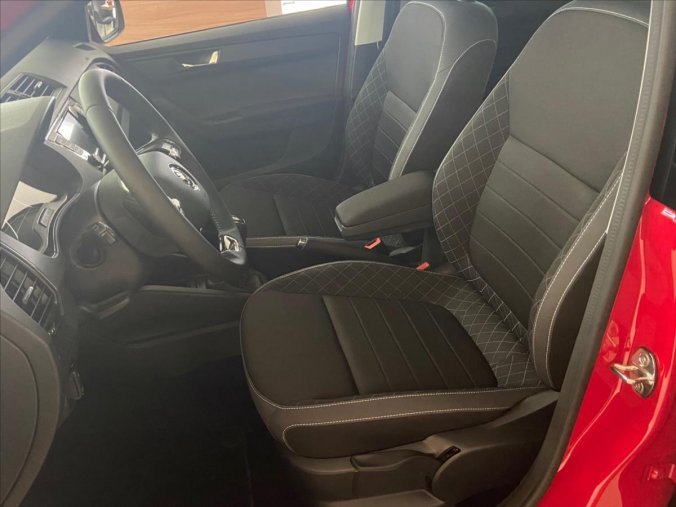 Škoda Fabia, 1.0 TSI 70 kW Tour Ambition, barva červená