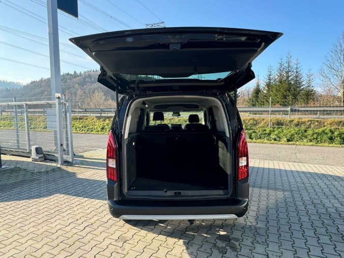 Peugeot Rifter, Peugeot Rifter Long GT BlueHDi 130k EAT8, barva černá