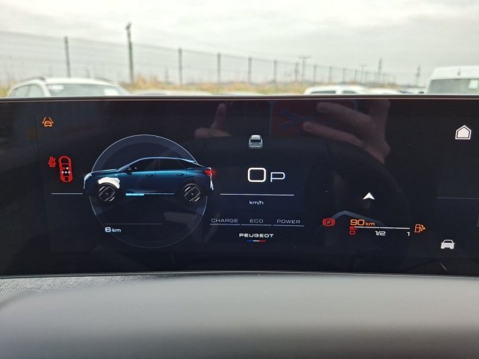 Peugeot 3008, Peugeot 3008 ALLURE Hybrid 145 e-DCS6, barva modrá