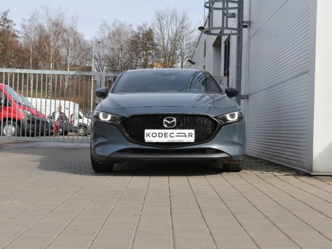 Mazda 3, 2,0 Skyactiv-G 122k/90kW AT, barva šedá