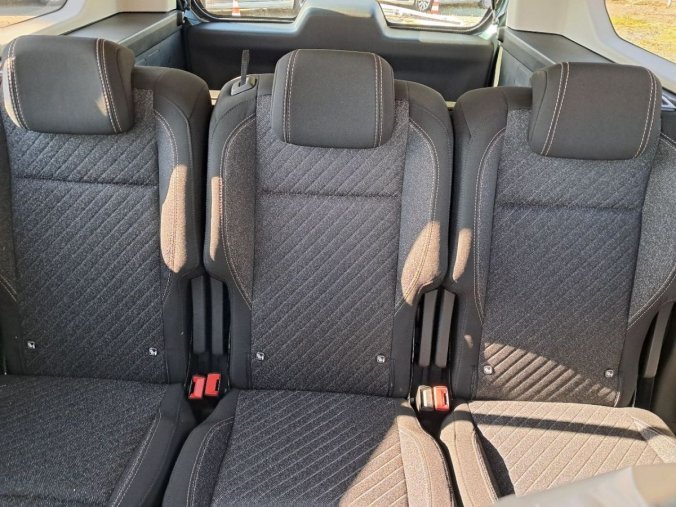 Peugeot Rifter, Peugeot Rifter LONG ALLURE BlueHDi 130 S&, barva modrá