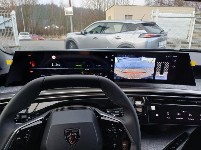 Peugeot 5008, Peugeot 5008 BUSINESS Hybrid 145 e-DCS6, barva modrá