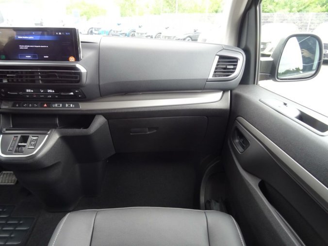 Peugeot Traveller, Peugeot Traveller Allure Long 2.0 BHDi 180k EAT8, barva zelená