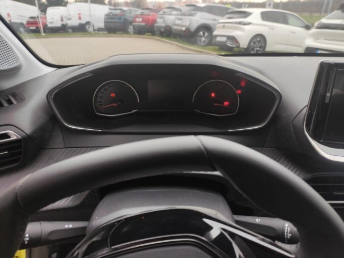 Peugeot 208, Peugeot 208 STYLE 1.2 TURBO 100k MAN6, barva žlutá