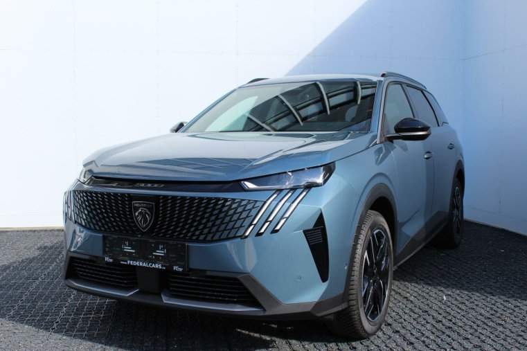 Peugeot 5008, Peugeot 5008 ALLURE Hybrid 145k e-DCS6, barva modrá