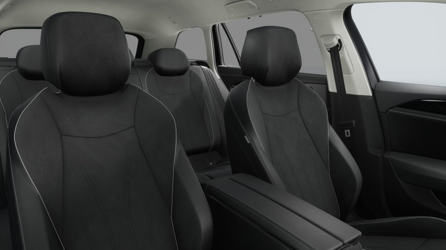 Volkswagen Passat, Passat Elegance 2,0 TDI 110 kW, barva černá