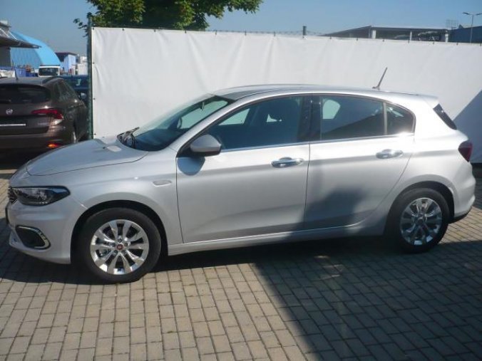 Fiat Tipo, HB 1.4 16v ITALIA Extra, barva stříbrná