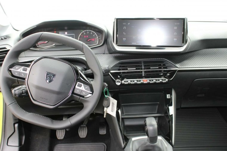 Peugeot 208, Peugeot 208 STYLE PureTech 100 S&S MAN6, barva zelená