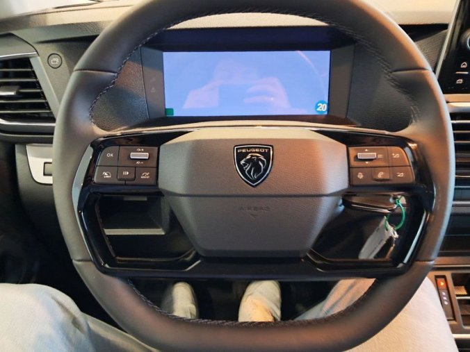 Peugeot Traveller, Peugeot Traveller Active Standard 2.0 BlueHDi 18, barva bílá