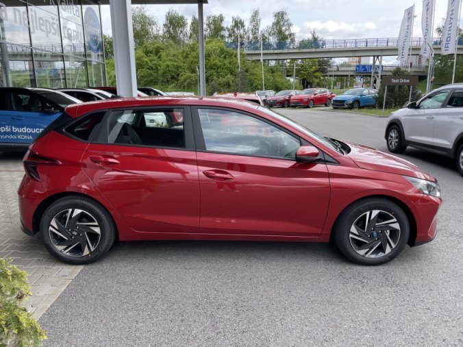 Hyundai i20, 1,2 DPI 5 st. manuální, barva červená