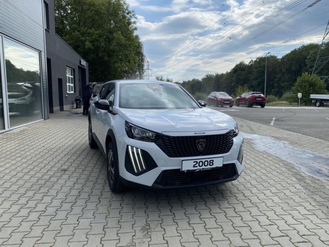 Peugeot 2008, Peugeot 2008 STYLE PureTech 100 S&S MAN6, barva bílá