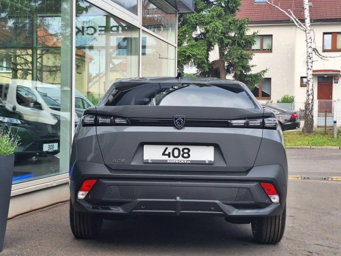 Peugeot 408, Peugeot 408 ALLURE Hybrid 145 e-DCS6, barva šedá