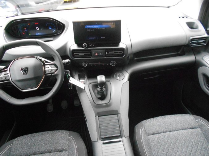 Peugeot Rifter, Peugeot Rifter LONG ALLURE HDi 130 MAN6, barva zelená