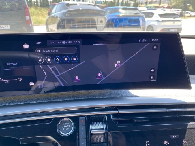 Peugeot 5008, Peugeot 5008 ALLURE Hybrid 145 e-DCS6, barva šedá