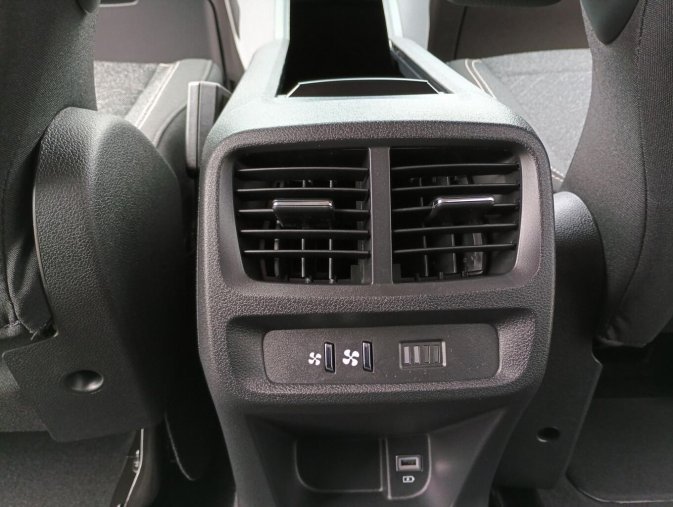 Peugeot Rifter, Peugeot Rifter LONG ALLURE HDi 130 S&S MAN6, barva zelená