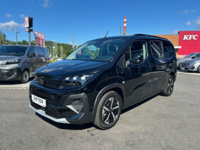 Peugeot Rifter, Peugeot Rifter LONG GT BlueHDi 130 S&S EAT8, barva černá