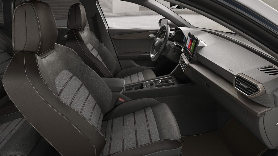 Seat Leon Sportourer, Leon Xcellence 1.4 TSI e-HYBRID 204k DSG, barva šedá