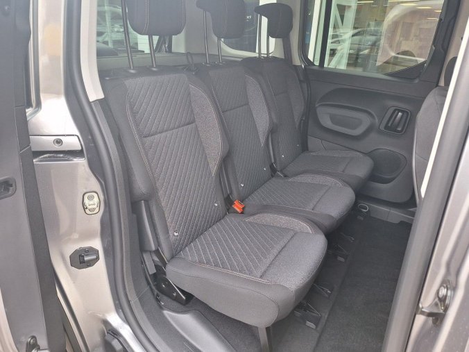 Peugeot Rifter, Peugeot Rifter LONG ALLURE BHDi 130k MAN6, barva šedá