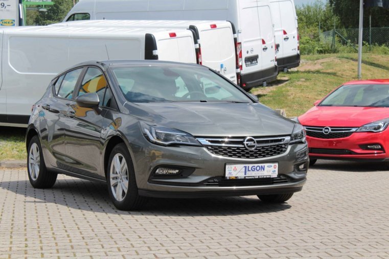 Opel Astra, Smile 1,4 Turbo 92 kW, barva šedá