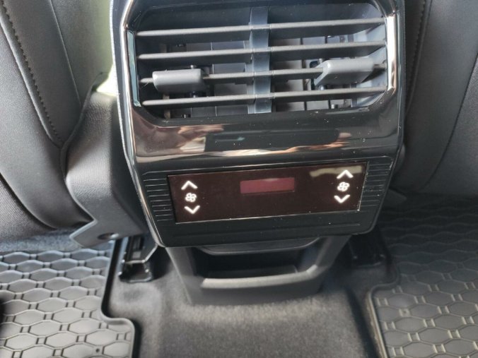 Peugeot 5008, Peugeot 5008 ALLURE Hybrid 145 e-AUT6 NAVI, barva šedá