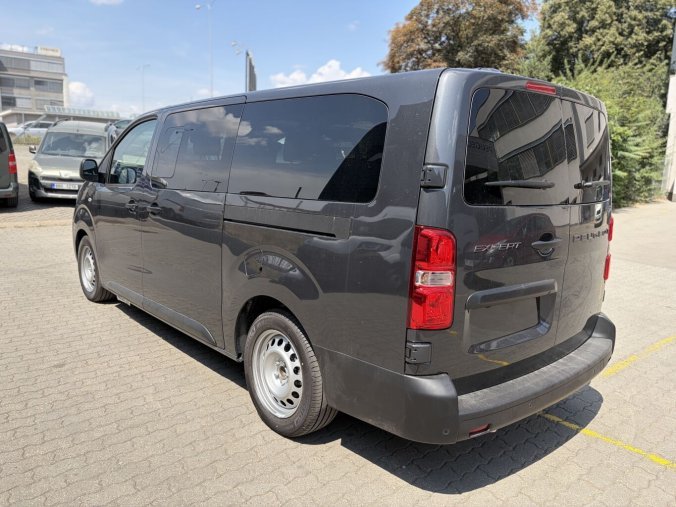 Peugeot Traveller, Peugeot Traveller Expert Combi L3 2.2 BlueHDi 150K MAN6- 9MÍST - TAŽNÉ - 3137, barva šedá