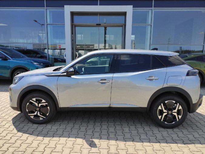 Peugeot 2008, Peugeot 2008 ALLURE 1.2 TURBO 100k 2xkamera, barva stříbrná