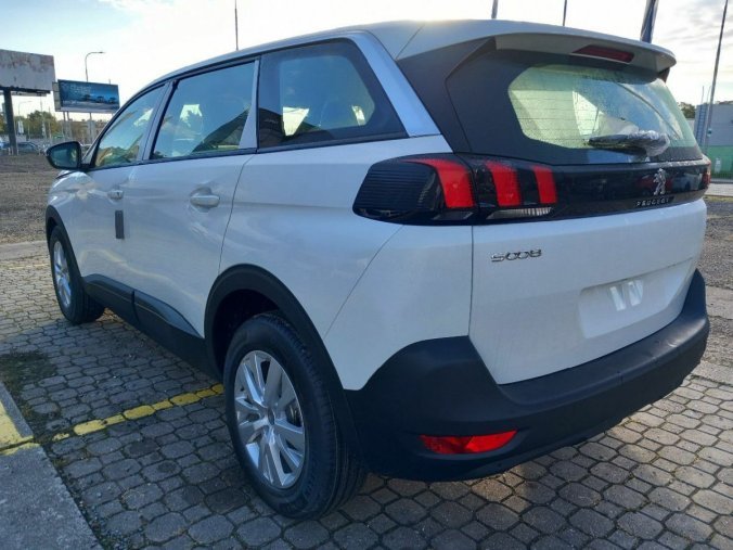Peugeot 5008, Peugeot 5008 Active Pack PureTech 130 S&amp, barva bílá