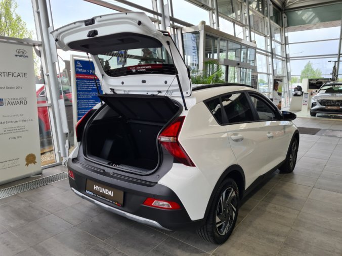Hyundai Bayon, 1,0 T-GDI 74 kW 6st. manuální, barva bílá