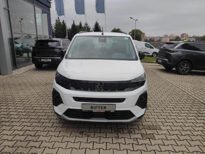 Peugeot Rifter, Peugeot Rifter ELEKTRIC GT 136 rezervace, barva bílá