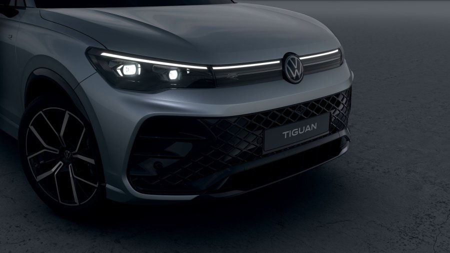 Volkswagen Tiguan, Tiguan R-Line People 2,0 TDI 142 kW 4MOT, barva stříbrná
