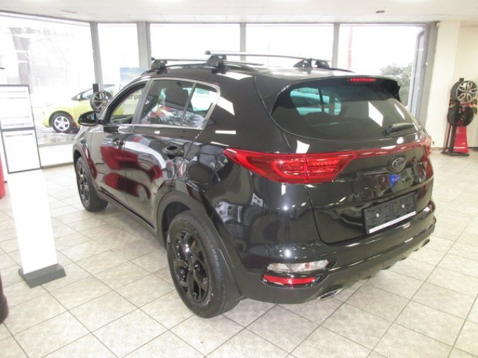 Kia Sportage, 1.6 GDi Black Edition, barva černá