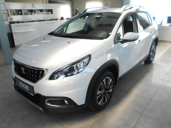 Peugeot 2008, ALLURE 1.2 PureTech 130 S&S MAN6 - NAVI, barva bílá