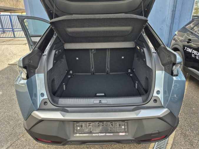 Peugeot 3008, Peugeot 3008 GT Hybrid 136 e-DCS6, barva modrá