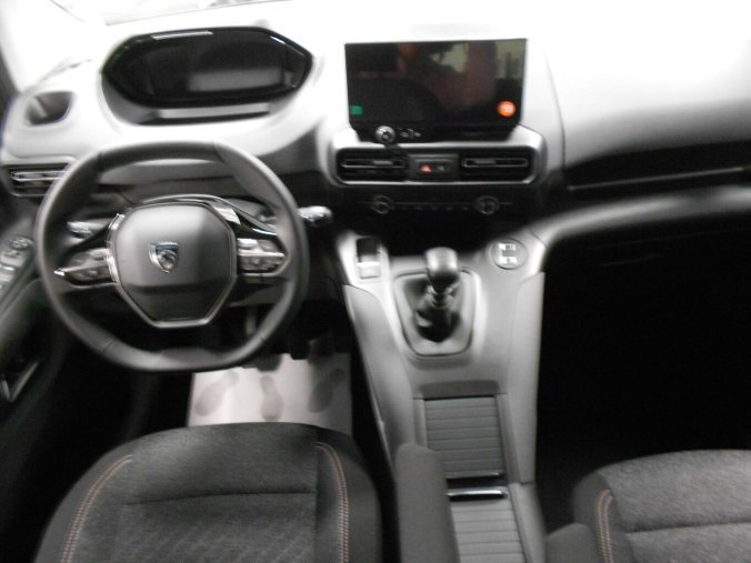 Peugeot Rifter, Peugeot Rifter LONG ALLURE BlueHDi 130 M6, barva zelená