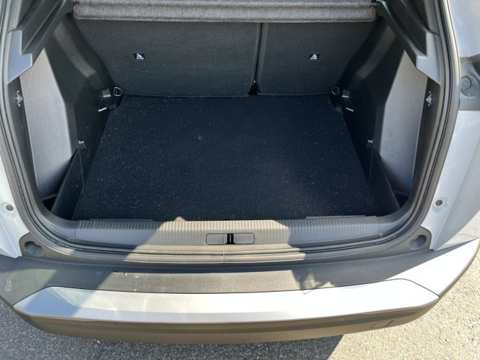 Peugeot 2008, Peugeot 2008 BUSINESS Turbo 100k MAN6, barva bílá