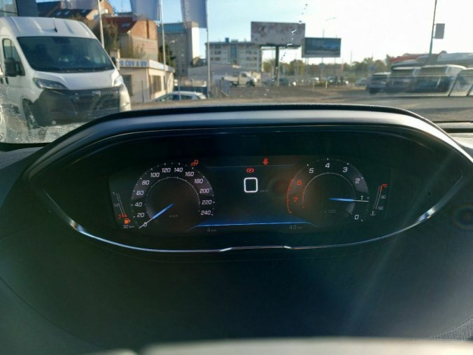 Peugeot 5008, Peugeot 5008 Active Pack PureTech 130 S&amp, barva bílá