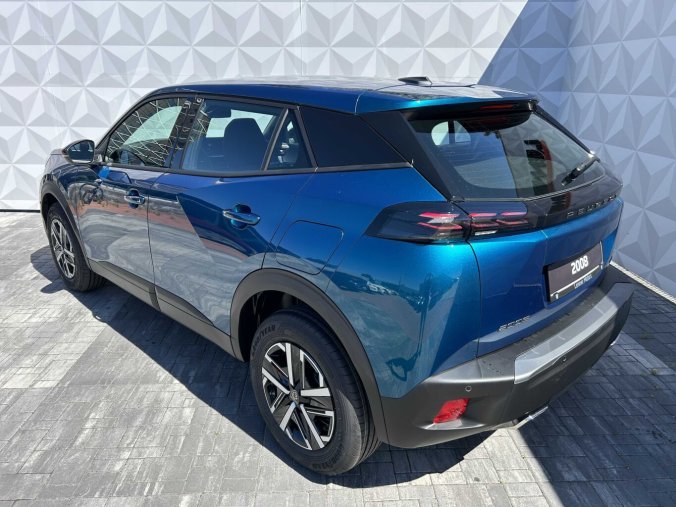 Peugeot 2008, Peugeot 2008 2008 STYLE Hybrid 110 e-DCS6, barva modrá