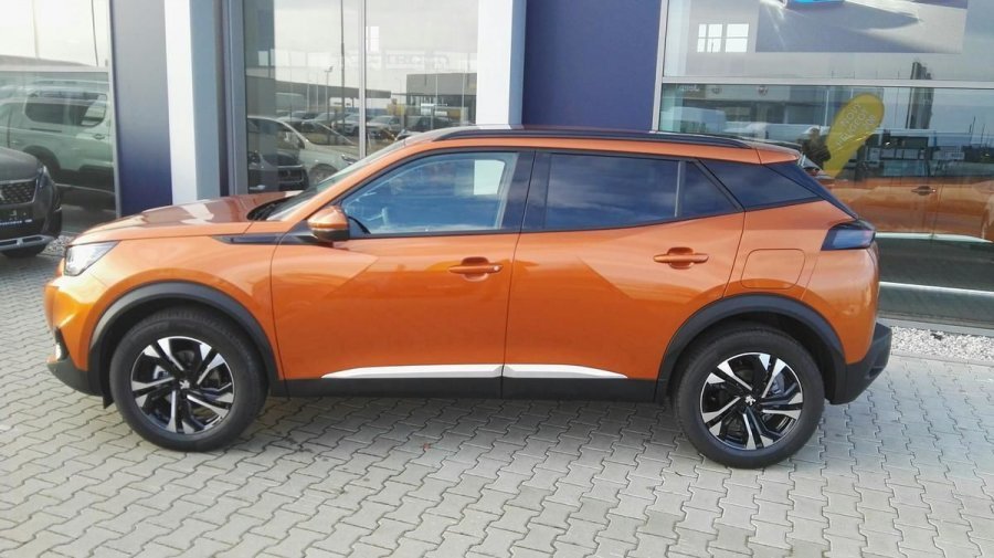 Peugeot 2008, Allure 1.2 PureTech 130 S&S EAT8, barva oranžová