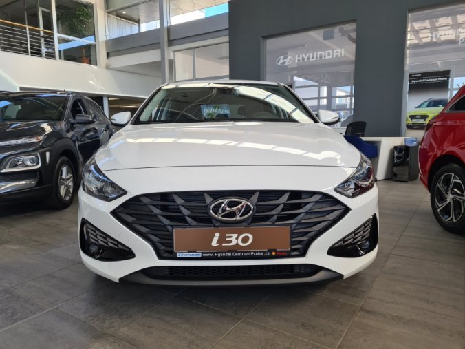 Hyundai i30, 1,0 T-GDI 88 kW MT, barva bílá