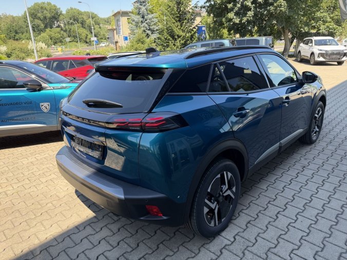 Peugeot 2008, Peugeot 2008 ALLURE Turbo 100 MAN6, barva modrá