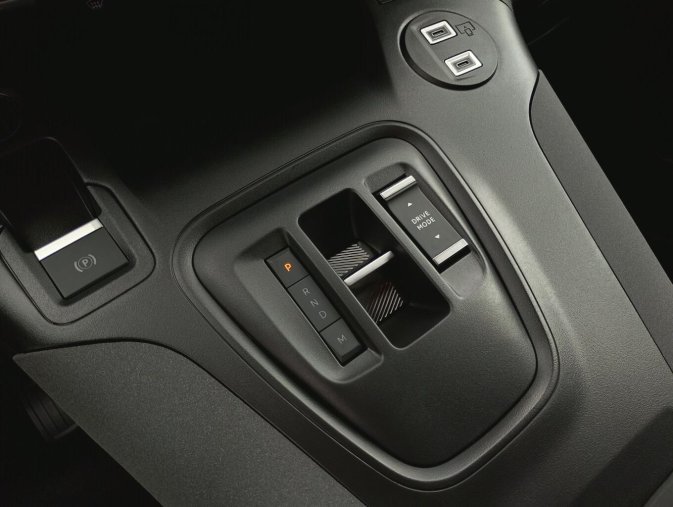 Peugeot Rifter, Peugeot Rifter LONG GT BHDi 130 EAT8, barva šedá