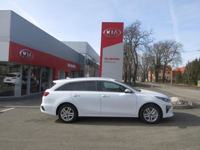 Kia Ceed, 1.5 T-GDi TOP, barva bílá