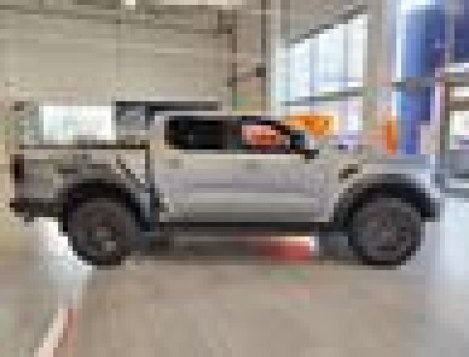 Ford Ranger, 3.0 EcoBoost V6 Twin-Turbo, barva stříbrná