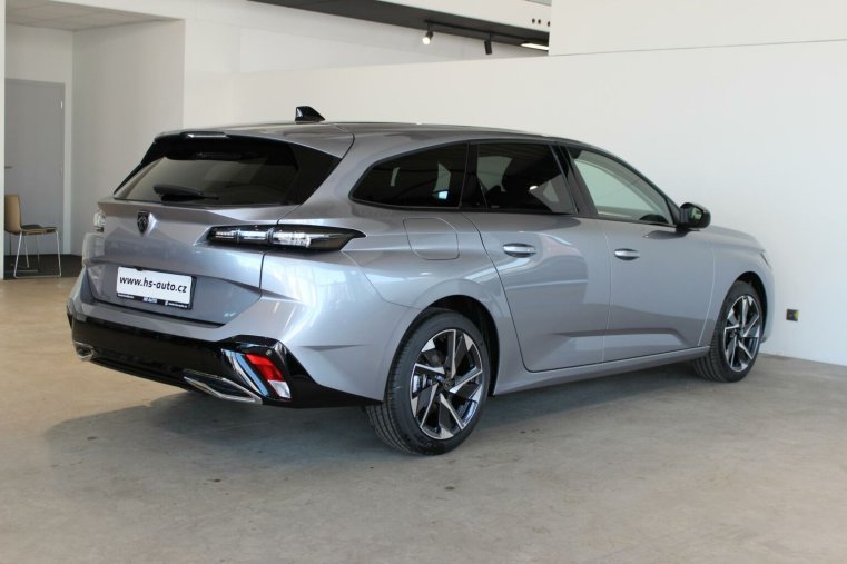 Peugeot 308, Peugeot 308 SW ALLURE Hybrid 136 e-DCS, barva šedá