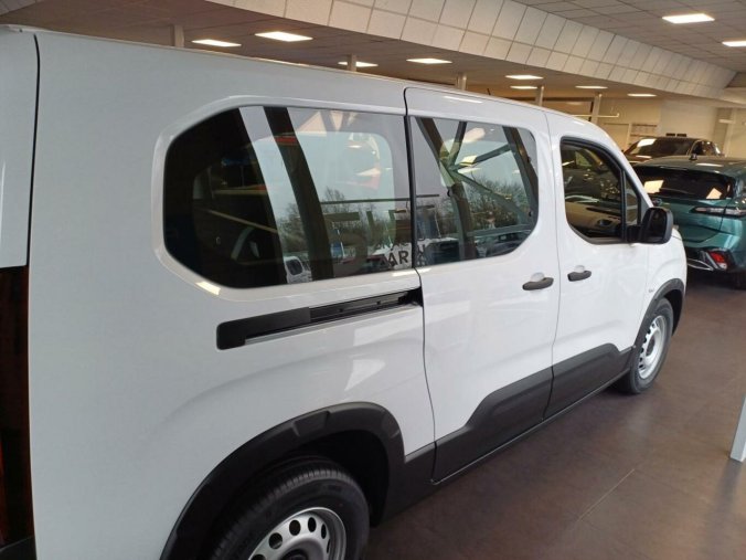 Peugeot Rifter, Peugeot Rifter LONG ACTIVE BlueHDi 100k, barva bílá